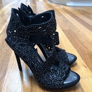 BCBG MAXAZRIA Faricia Laser Cut Heel